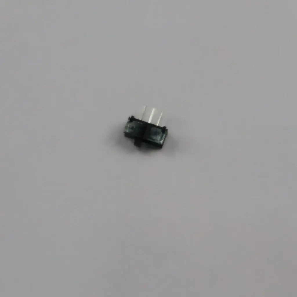 TI - Interruptor SPDT deslizante