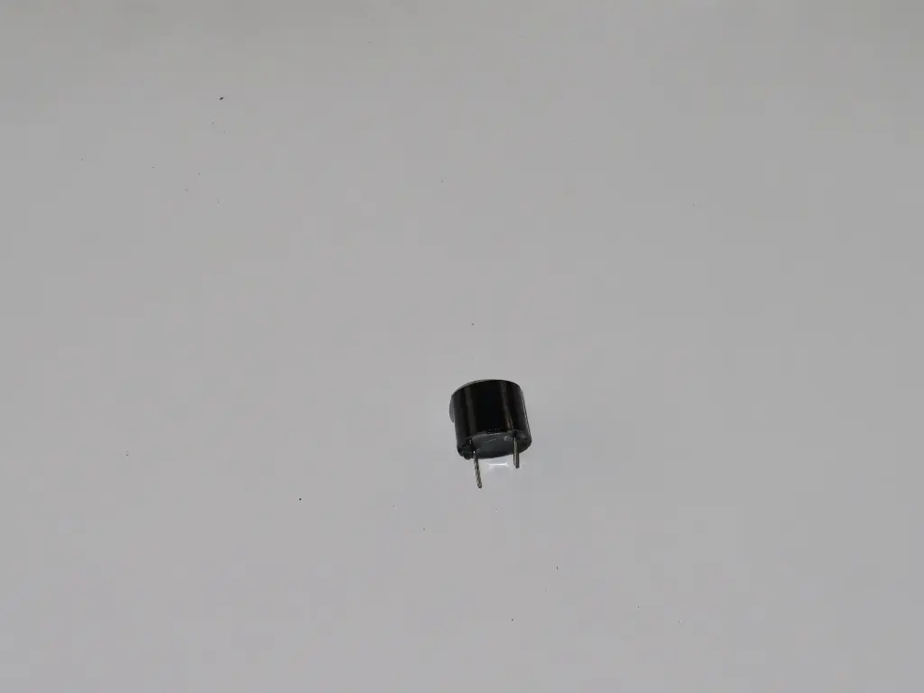 Campainha de elemento piezoelétrico (buzzer)