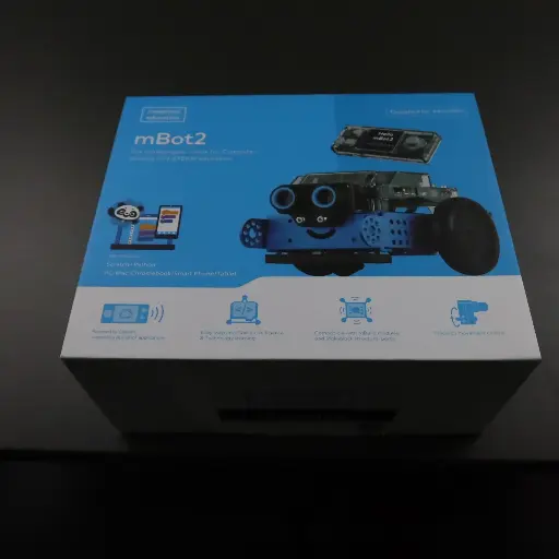 [ST.FT15_6] Robot Kit Explorer (mBot2), contendo uma matriz de leds, acompanhado com uma bateria compatível